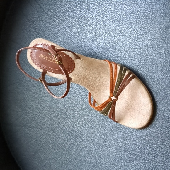AEROSOLES. Sandals. Brown. Size 6.5 M - Picture 12 of 16